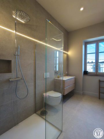 31G101798-8348d37679444de3a83cfbde94904cd0