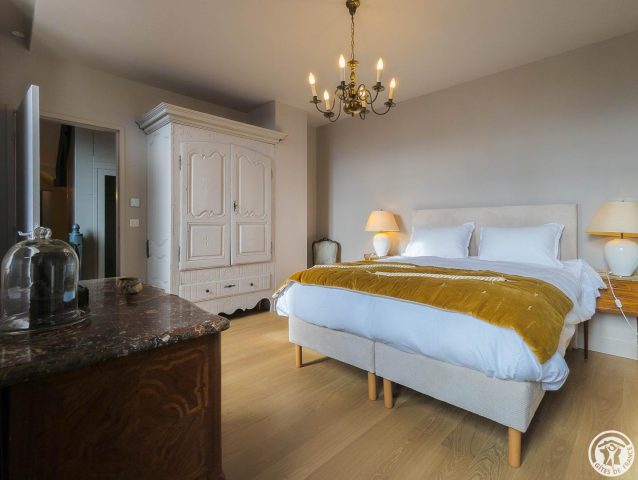 31G101798-d315ebf620774685ab05c8b6be24f6b1