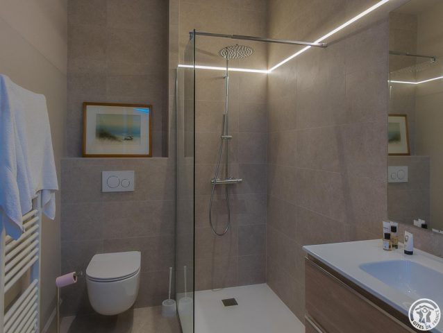 31G101798-fd6201e911bf4d3f8580e7f48edd96aa