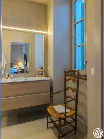 31G101798-fef15b51911e4ed1a00a7fc1ae213243