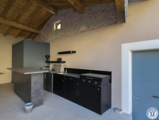 31G101798-ff826381305847ab9a6325c63e8a6c6d