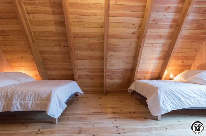 31G101800-0028a8f5c69d4ec68a9683c2dbc8f400