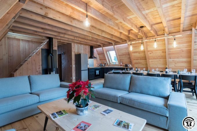 31G101800-6613362db8fa48768bfe79e2c8756df5