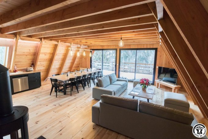 31G101800-8c4ae2dd4e024d3c8554411a6f955f3f