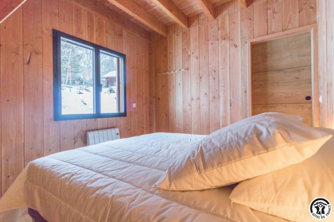 31G101800-c3715a1c5a634cd8b55108e7aabaffad