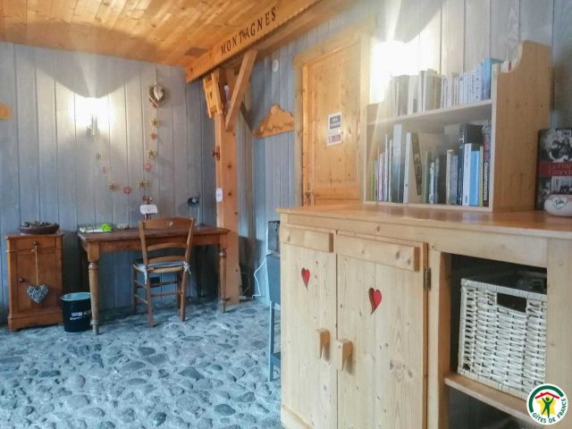 31G114002-097efac9892045cd9c79de1fb05ef4ff