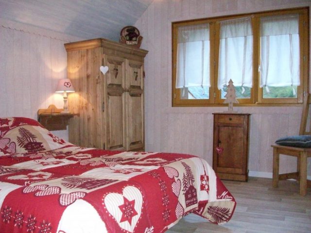 31G114002-769d9dd2d3d54d74ab9a26ede754eeae