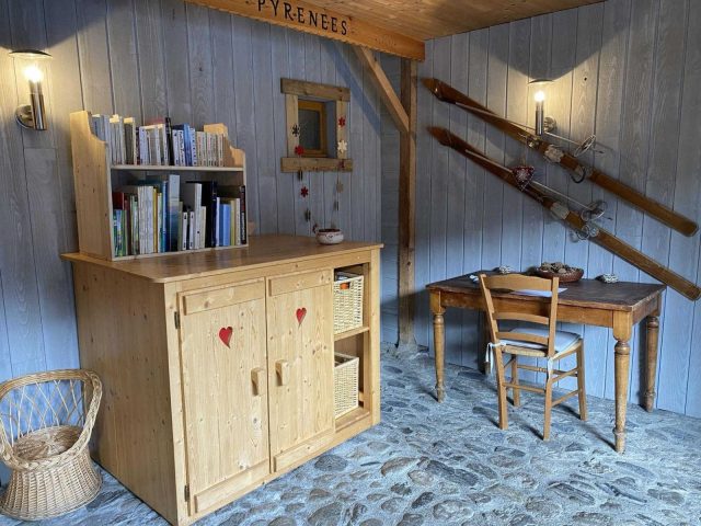 31G114002-7cc15b61bd3d4bdca12d4a6e4ab04205