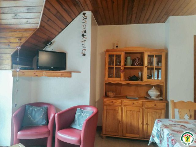 31G114002-b7a5ff5e79d049308bb34d6945089091