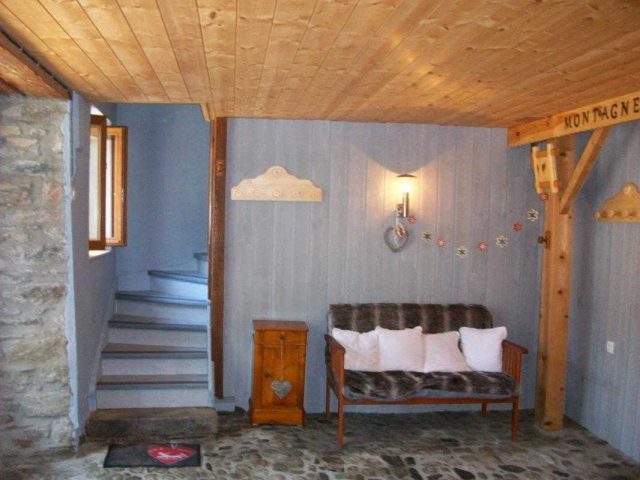 31G114002-b7fa4187d9aa491d8f70937485b58b6d