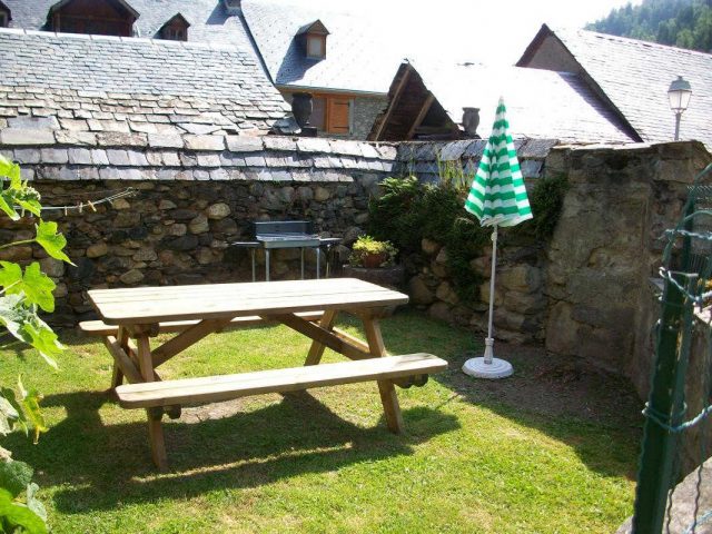 31G114002-d53a3d4571d948a6a768e03838f92ffd