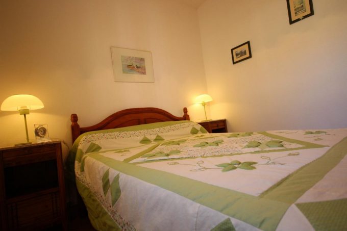 31G145014-39ba9ff5d397465f814138e918a5e504