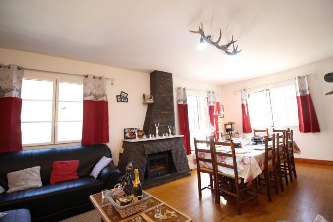 31G145014-74b297dbdccc4a63b61124ae2894c10f