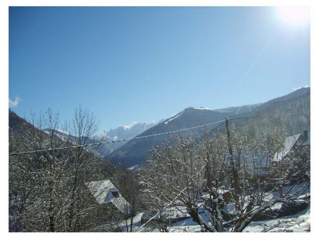 31G145014-acbd47b6795449b9a4b93f1300182d22