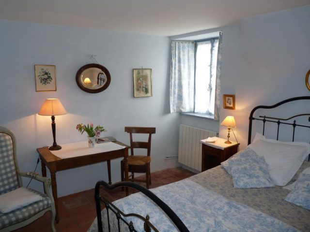 31G300038-6cf7540c431e4efbbe76103af1b13099