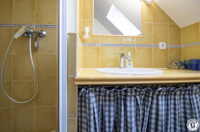 31G300454-249fa003fb4848f1910c9fb4ccd505bd