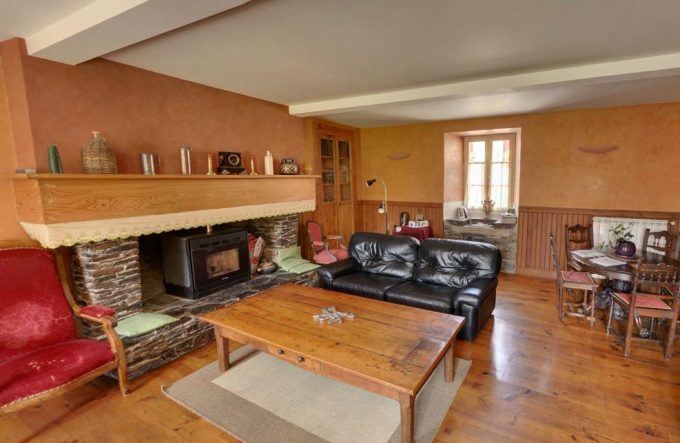 31G300454-6e2b9f0e5e5c4522b9d9e737d57e2b0c