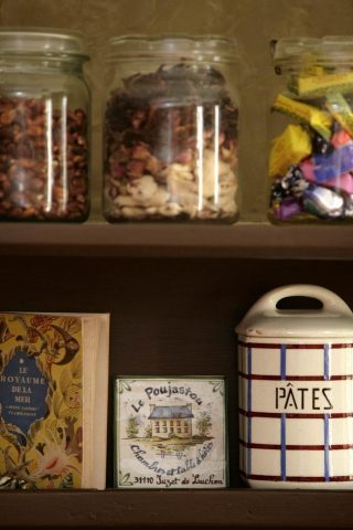 31G300454-8a045653b9314bc3960d0a14f46decd1