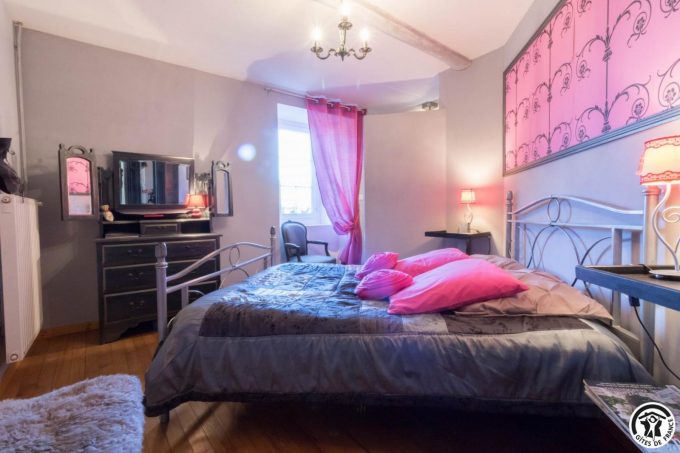 31G301028-24f59c8759fe47468491dccee58ae705