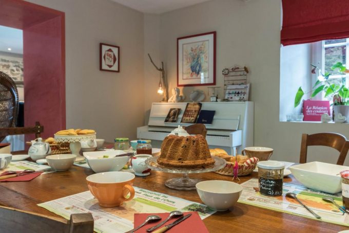 31G301028-9dbc502e29f546e0821366a116d68f53