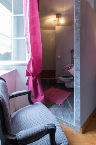 31G301028-f1707e81236143dca65ef15fa2b51a1b