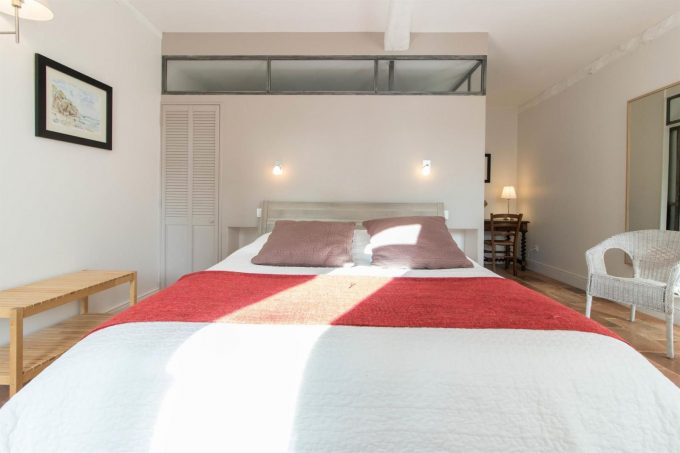 31G301198-a8fd9ed19ee44842b3207d0c3fffb438