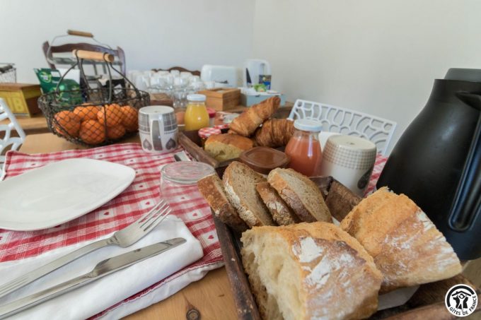 31G301394-2225a04a55f24f90a362dc52fd117a31