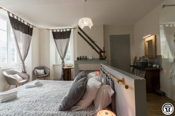 31G301394-7f0e4e676f1945ceb8d6d7b80f5ca76d