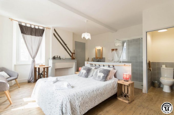 31G301394-9561592e4cc346079d153fa015664982