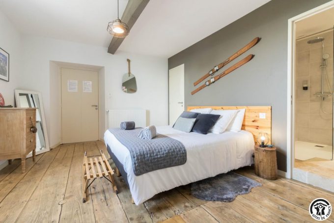 31G301569-1db719aa86fb4a919f423186343e9b7b