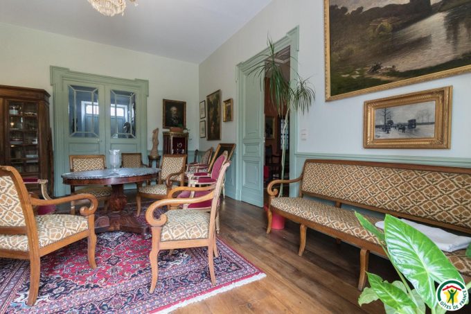 31G301577-6f4d0b3d4dfb4ed090d74ab2669b34a0