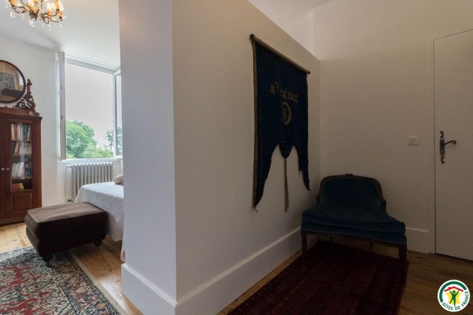 31G301577-c4312da690b44fee8386c81e783d2c0f