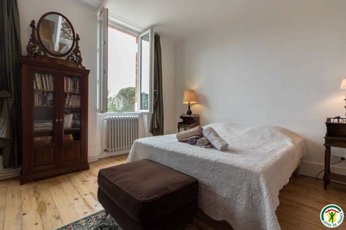 31G301577-dc4f061141d74df5adc71ecbf09c6d5a