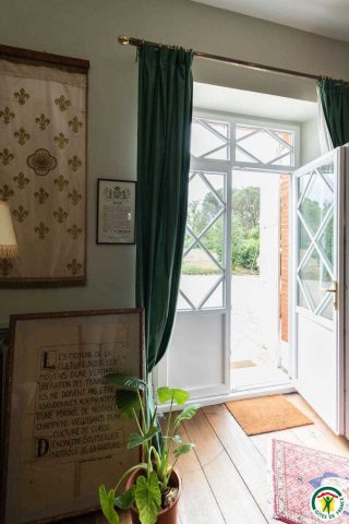 31G301577-ee7c108a2d514629935e93b44576455c