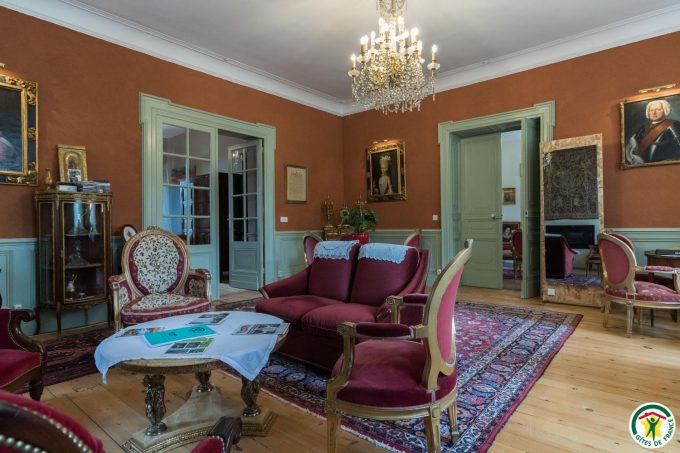 31G301577-f0594f3ae47f4e38a7bbf41291157356