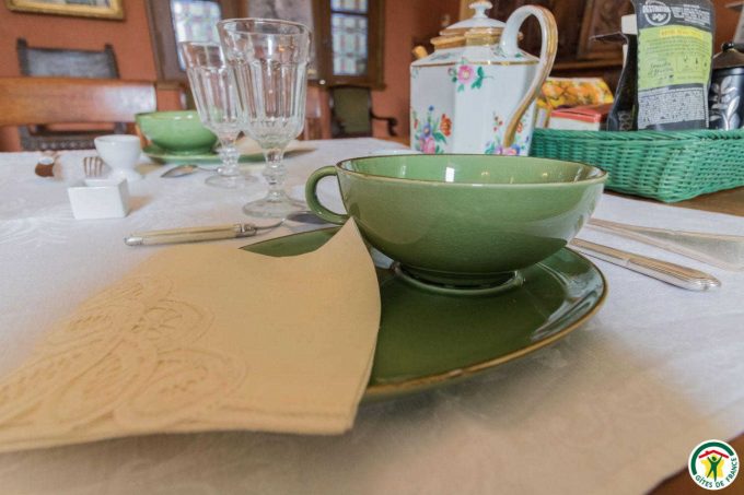 31G301577-f635385ee38e460f8bebc448b4001021