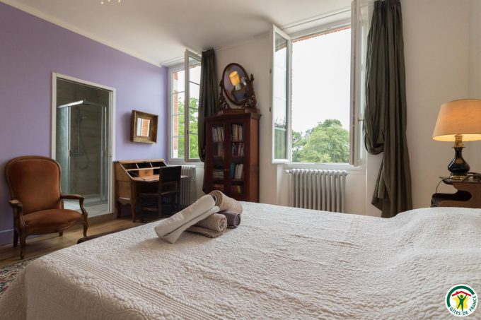 31G301577-f944a08d43b04622a8d25559dd1cb7a9