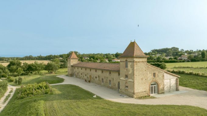 31G301623-186c91c61cd742b5a8d34e57b4067bcd