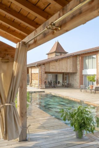 31G301623-21559a800b86455fb74f722a96f49f84