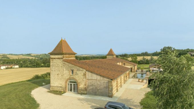 31G301623-3edb6a726e4946508c5220cee536897c