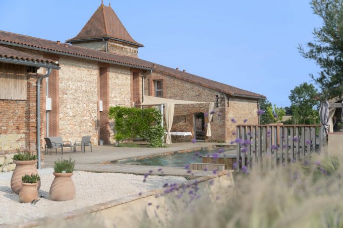 31G301623-537450b8fcdb4562b54b1ac159d0513b