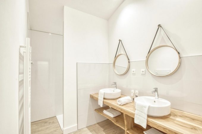 31G301623-6c2160d8435544988c2c8c22fda029e9