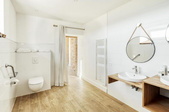 31G301623-95d371cf8b894ff6bf7521293bda4187