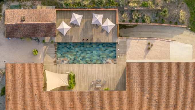 31G301623-c9ce8114aec84ef19edbfa4bb568d13b