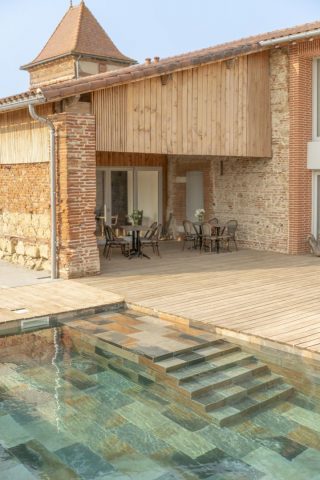 31G301623-f7634f0d09464cd3af2708e7f8730c90