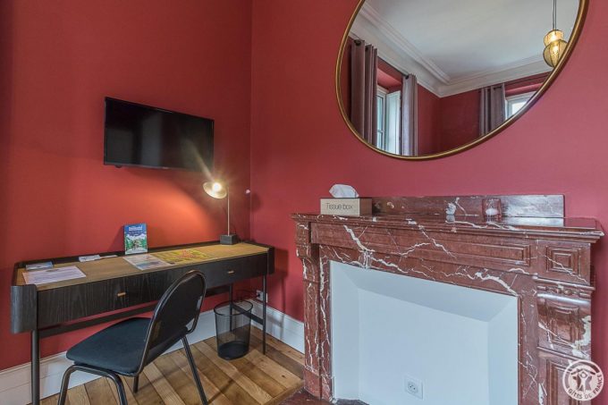 31G301670-042353d0895a467699e2d7addbc0d885