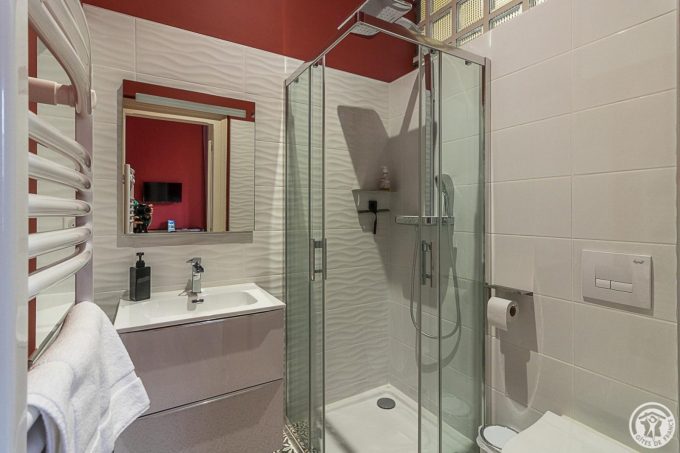 31G301670-1f5f32099a01455bb659fad358b39df3