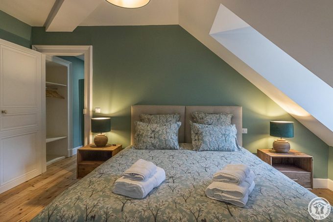 31G301670-320cdd233127487abc5706d92f3f0451