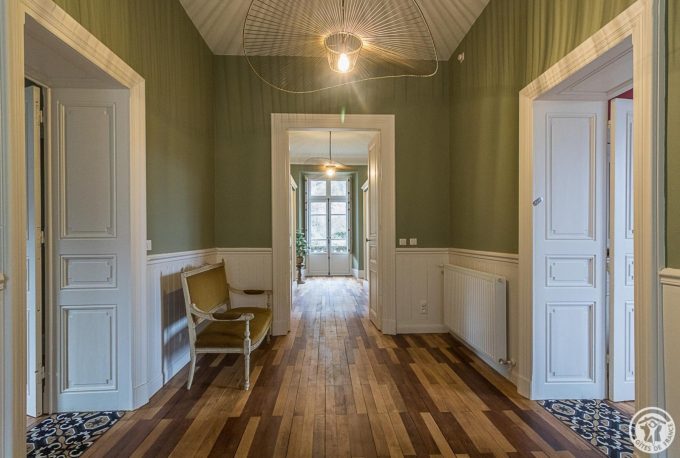 31G301670-405e943965da40aab26b111f03cd81dc