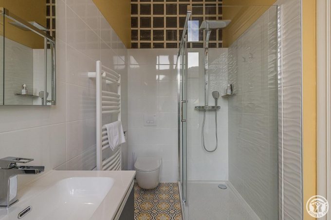 31G301670-481bd272a960436bb92f6d43bd2d9315